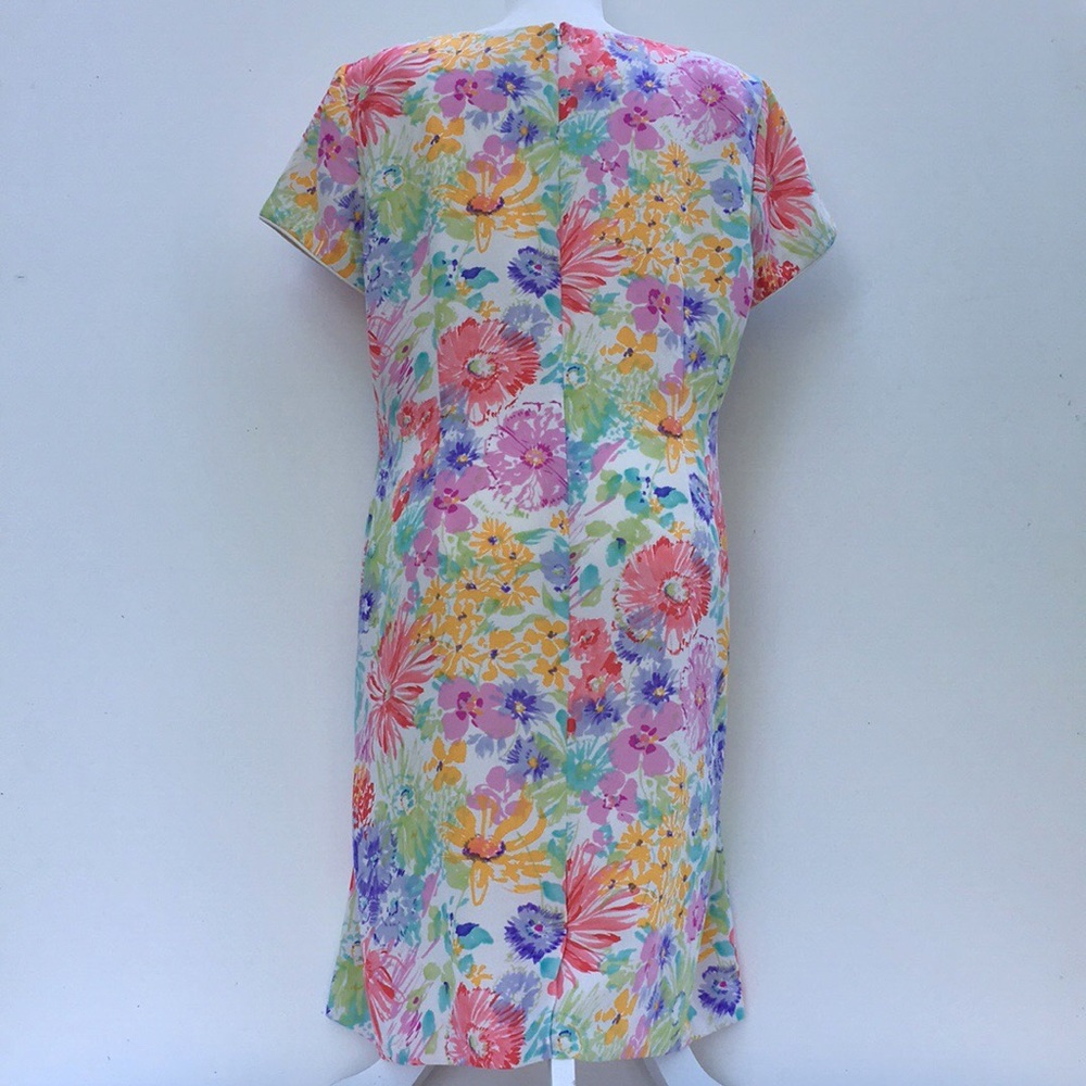 LIZ BAKER FLORAL PASTEL LINED SHIFT DRESS - Picture 12 of 12